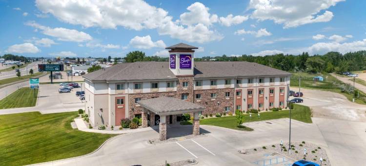 德弗尔斯莱克舒眠套房酒店(Sleep Inn & Suites Devils Lake)图片