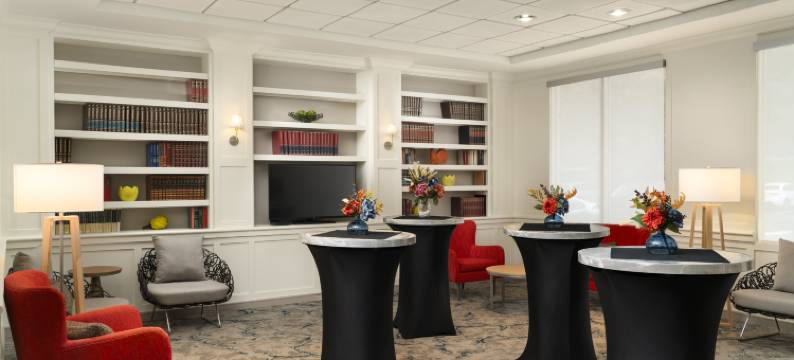 波士顿伯灵顿希尔顿花园酒店(Hilton Garden Inn Boston-Burlington)图片