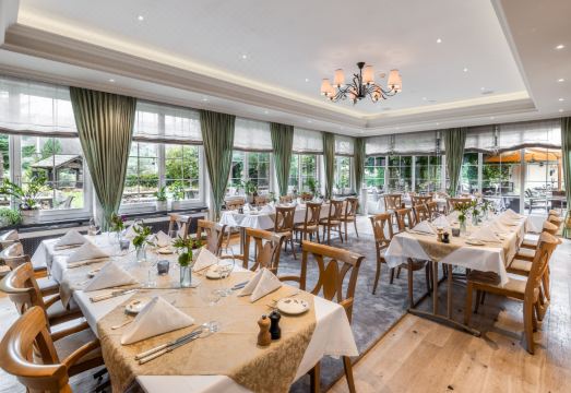 Romantik Hotel Schweizerhof Hotel Overview