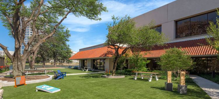 拉斯科琳娜斯欧姆尼酒店(Omni Las Colinas Hotel)图片