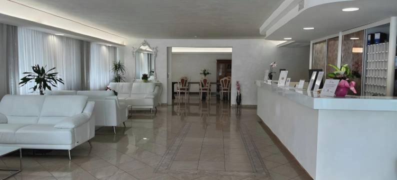 皇家广场酒店(Hotel Royal Plaza)图片