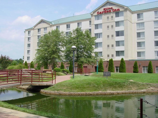 里奇蒙茵斯布鲁克希尔顿花园酒店