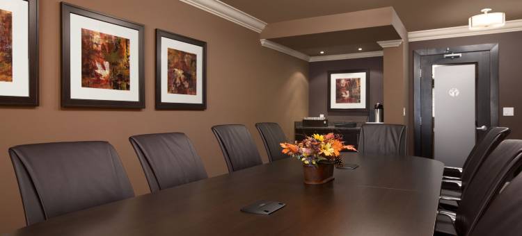 萨里-兰利华美达酒店(Ramada by Wyndham Surrey/Langley)图片