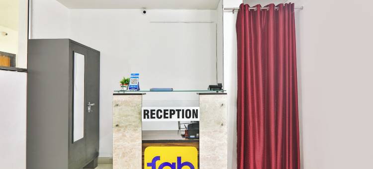 Fabhotel Raas 旅馆(FabHotel Raas Inn)图片