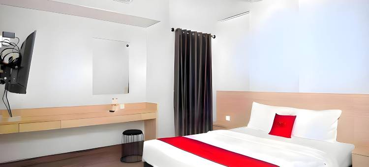 红多兹酒店公寓-近科洛马杜收费出口(RedDoorz Apartment Near Exit Toll Colomadu)图片