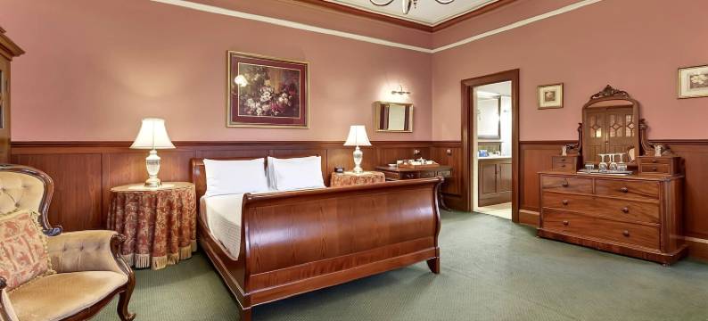 克利夫顿汽车旅馆及格里特尔顿旅馆(Clifton Motel & Grittleton Lodge)图片