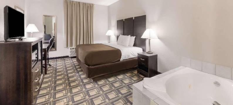 梅森高速公路42号郊区开放式客房酒店(Suburban Studios Mason Hwy 42)图片