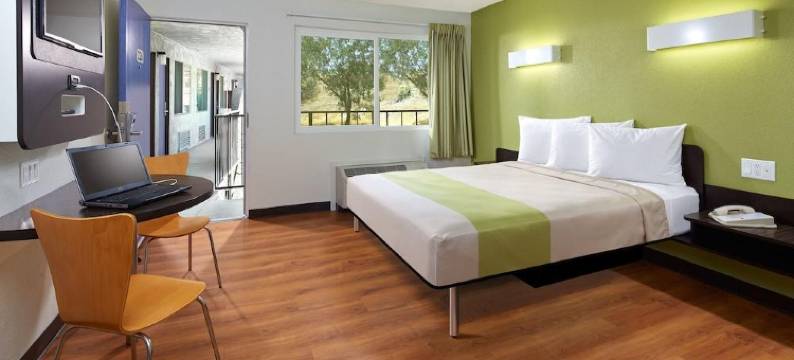 雷德兰兹6号汽车旅馆(Motel 6 Redlands, CA)图片