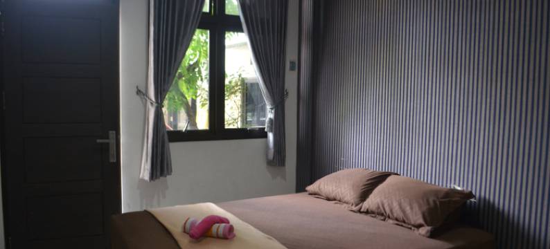 OYO Life 2744 Qudsi宾馆(OYO Life 2744 Guest House Qudsi)图片