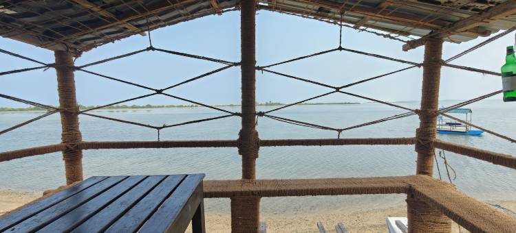 迪努达泻湖度假村(Dinuda Lagoon Hotel)图片