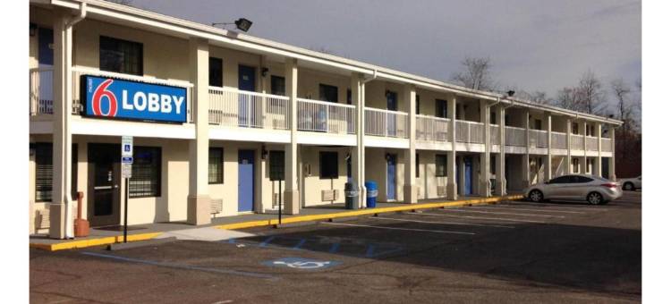 新不伦瑞克Motel 6，NJ(Motel 6 New Brunswick, NJ)图片