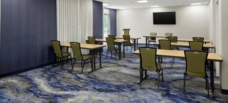里士满阿什兰万枫酒店及套房(Fairfield Inn & Suites Richmond Ashland)图片