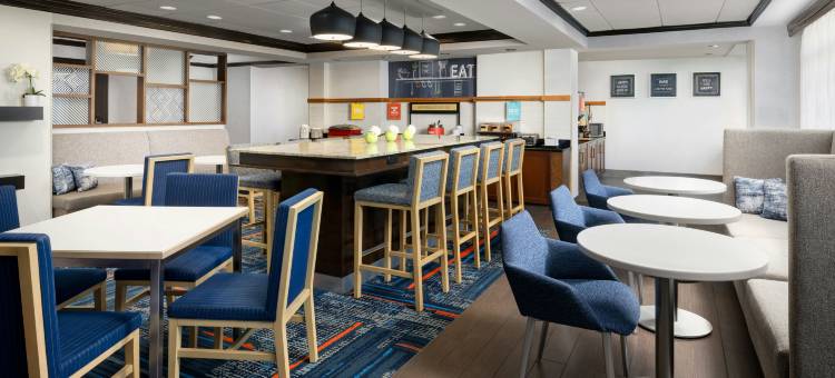 长岛艾兰迪尔欢朋酒店(Hampton Inn Long Island/Islandia)图片