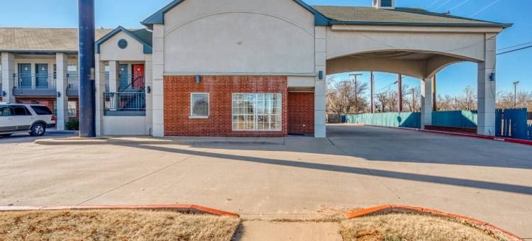 OYO 威奇托福尔斯I-44酒店(OYO Hotel Wichita Falls I-44 Sheppard Airforce)图片