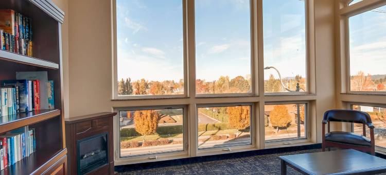 巴特尔格朗德贝斯特韦斯特优质套房酒店(Best Western Plus Battle Ground Inn  Suites)图片