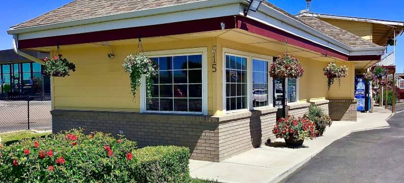 安大略速8酒店(Super 8 by Wyndham Ontario)图片