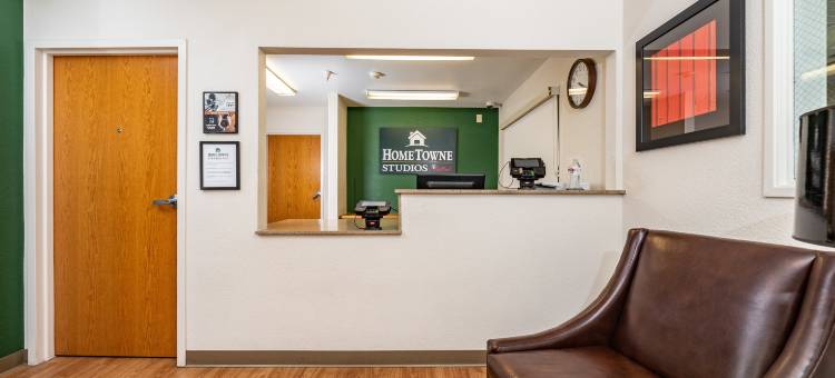 弗雷斯诺西霍姆汤公寓(HomeTowne Studios Fresno - West)图片