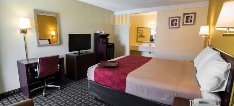 温德姆速8酒店-阿尔伯克基市中心(Super 8 by Wyndham Albuquerque Downtown)图片