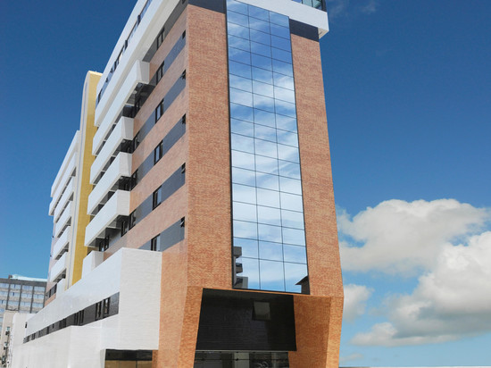 Tropicalis的Palms Ponta Verde