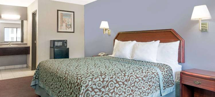 鲁伊多索唐斯戴斯酒店(Days Inn by Wyndham Ruidoso Downs)图片