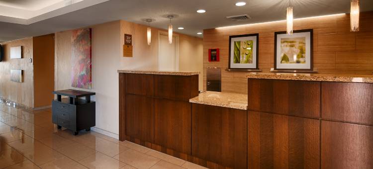 鲍威尔湖景贝斯特韦斯特酒店(Best Western View of Lake Powell Hotel)图片