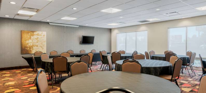 东门贝斯特韦斯特优质套房酒店(Best Western Plus Eastgate Inn  Suites)图片