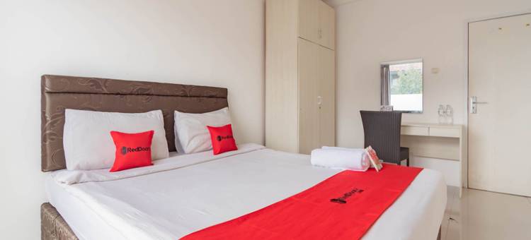 红门酒店-近特兰斯影城购物中心邦戈公寓(RedDoorz Near Trans Studio Mall Bongo Residence)图片