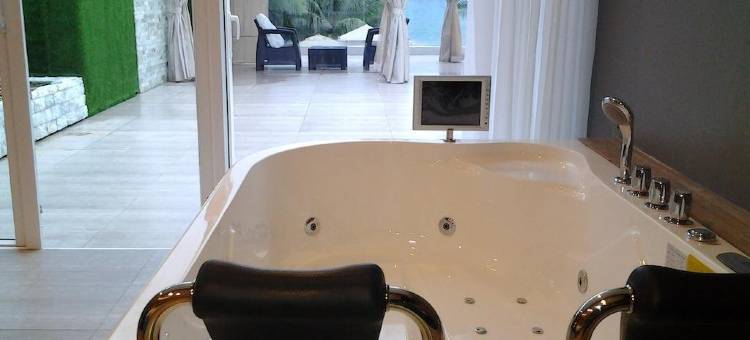 长滩岛市区酒店(Boracay Uptown)图片