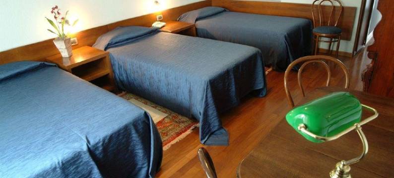 吉洛尼酒店(Hotel Ghironi)图片