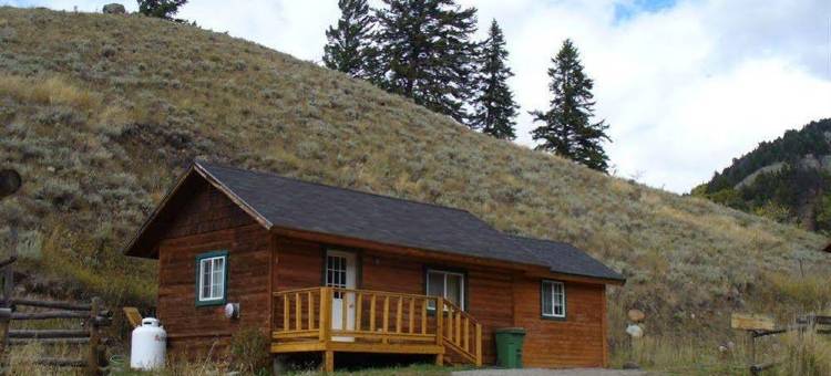 黄石小木屋(Yellowstone Mountain Cabins)图片