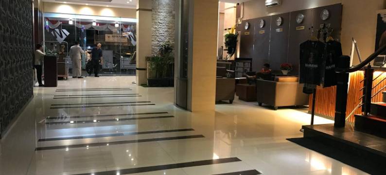 美加帕玛塔酒店(Mega Permata Hotel)图片