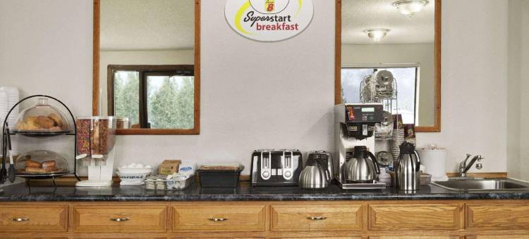 威廉姆斯湖温德姆速8酒店(Super 8 by Wyndham Williams Lake BC)图片