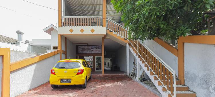 库尔科斯特清真酒店 - 靠近西多阿佐广场(KoolKost Syariah Near Alun Alun Sidoarjo)图片