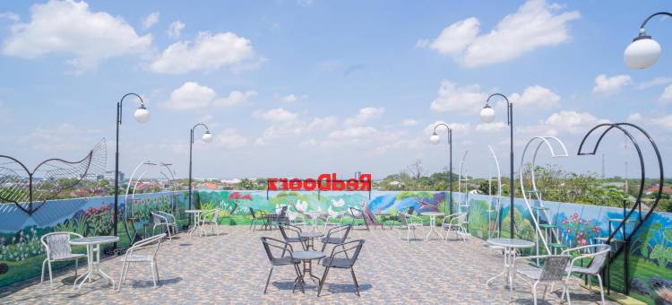 RedDoorz Plus @ Jalan Pemuda Timur Bojonegoro图片