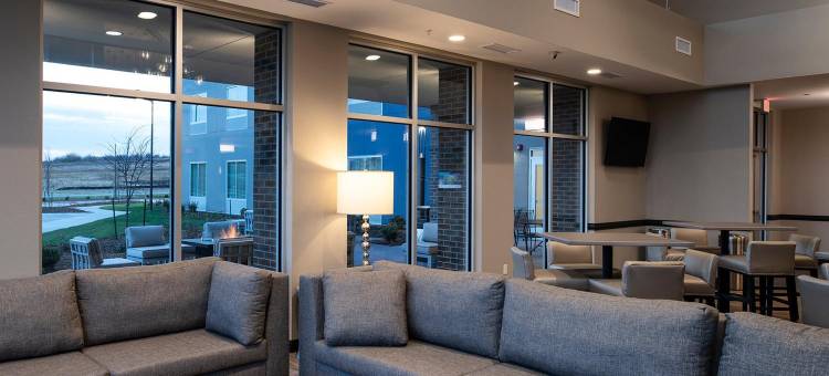 劳伦斯石头山酒店，温德姆Trademark精选(StoneHill Lawrence, Trademark Collection by Wyndham)图片