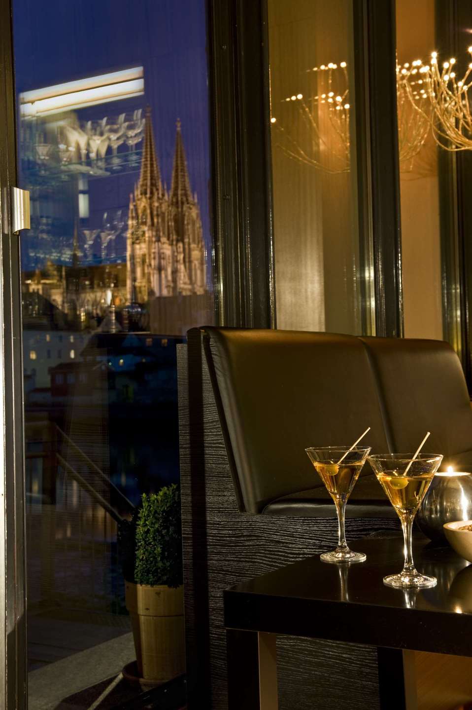 Sorat Insel-Hotel Regensburg Over view