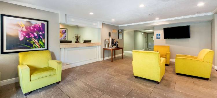 劳德代尔堡塔玛拉克东拉昆塔温德姆酒店(La Quinta Inn by Wyndham Ft. Lauderdale Tamarac East)图片