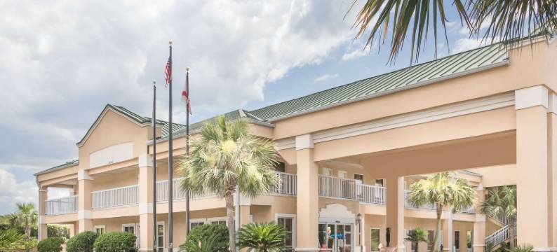 克雷斯特维尤呗盟套房酒店(Baymont by Wyndham Crestview)图片