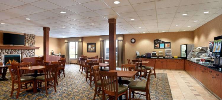 斯特拉斯莫尔戴斯套房酒店(Days Inn & Suites by Wyndham Strathmore)图片