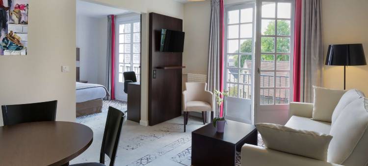 杜尔丹卡斯提尔白色之屋贝斯特韦斯特酒店(Best Western Blanche de Castille Dourdan)图片