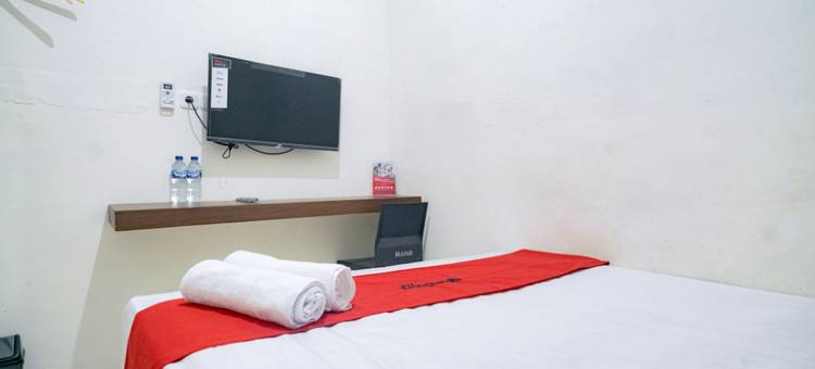 红多兹酒店-近勿拉湾艾科维萨塔红树林(RedDoorz Near Ekowisata Mangrove Belawan)图片