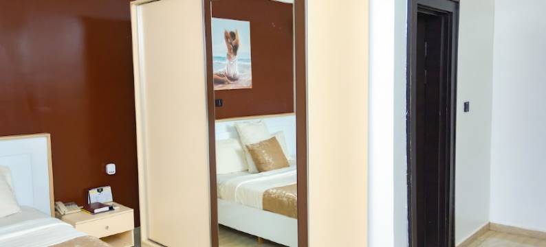 点套房酒店(The Point Hotel & Suites)图片