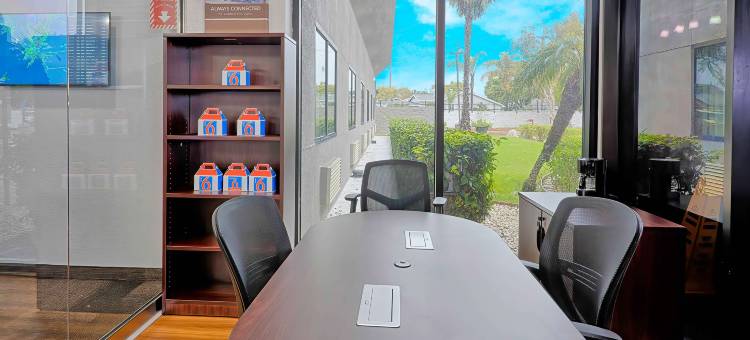 加州洛杉矶洛杉矶国际机场Studio 6套房(Studio 6 Suites Los Angeles, CA Los Angeles LAX)图片