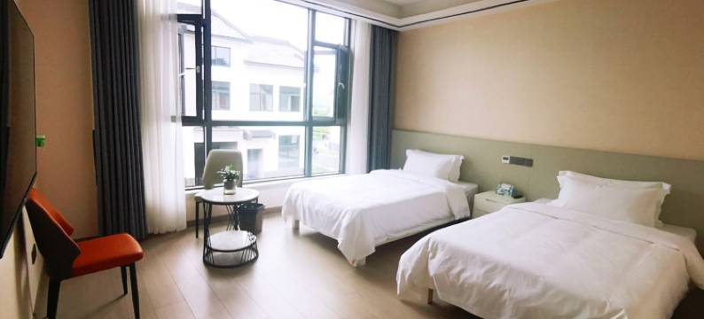 桃花坞嬉戏谷公寓(雪马路分店)图片