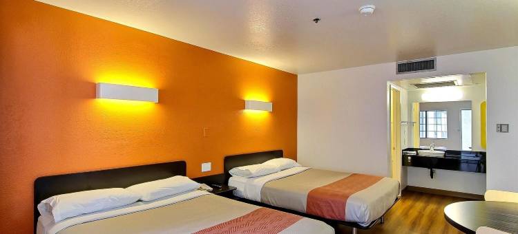 千橡树南6号汽车旅馆(Motel 6 Thousand Oaks, CA)图片