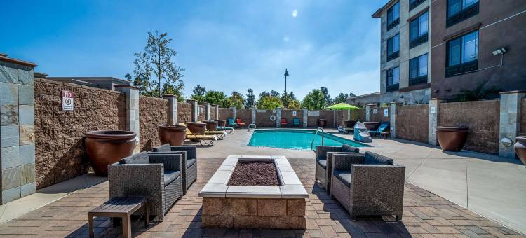 安大略省安大略米尔斯丽怡酒店(Country Inn & Suites by Radisson, Ontario at Ontario Mills, CA)图片