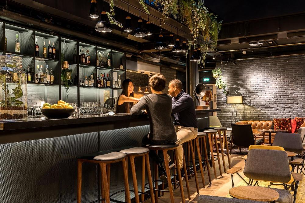 Laz' Hotel Spa Urbain Paris Over view