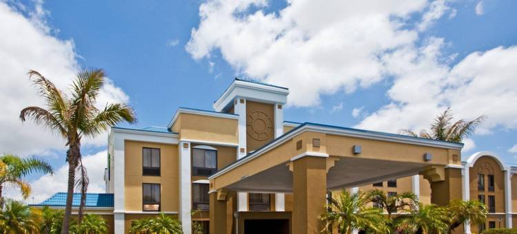Holiday Inn Express 维洛海滩西(I - 95的)(Holiday Inn Express Vero Beach-West (I-95))图片