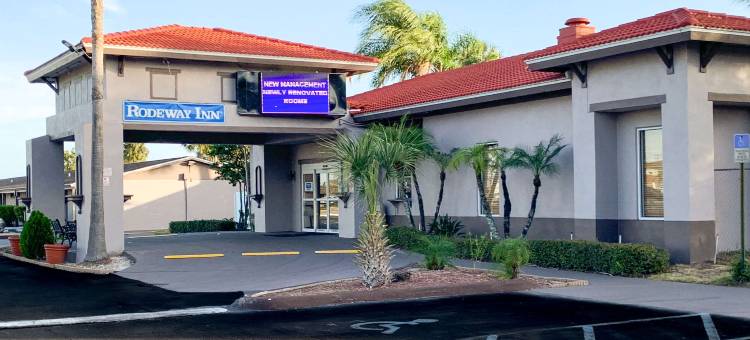 太阳城中心罗德威旅馆(Rodeway Inn Sun City Center)图片