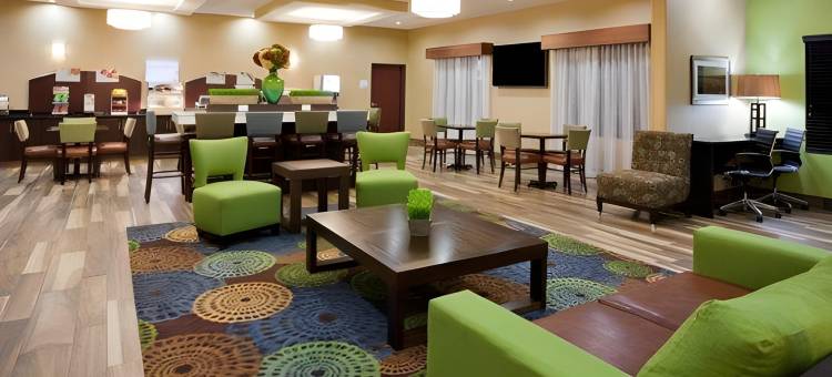 智选假日套房酒店北达文波特(Holiday Inn Express & Suites Davenport)图片